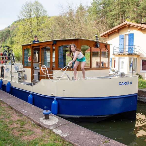 Kuhnle-Tours - hiring boats