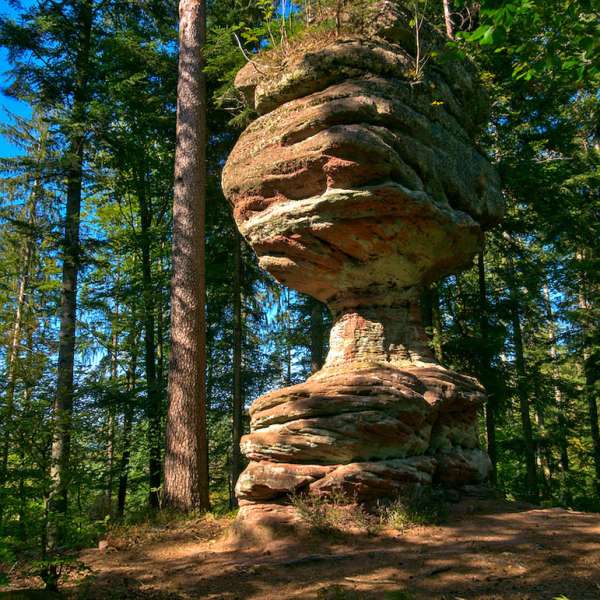Chalice rock - Rocher du Calice