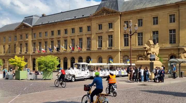 GUIDED TOUR OF METZ - BY BIKE!