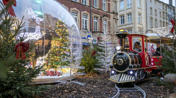 Le village des enfants - Petit train sur rail