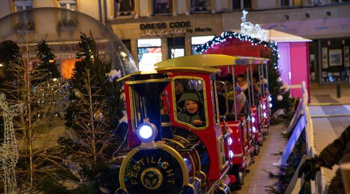 Le village des enfants - Petit train sur rail