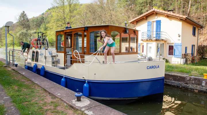 Kuhnle-Tours - hiring boats