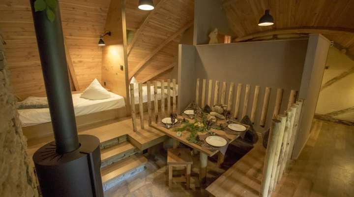 Unusual accommodation - La Tanière