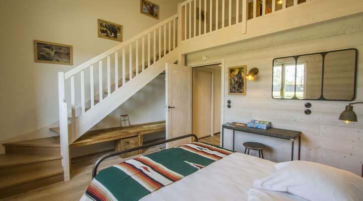 Unusual accommodation - La Grange aux Coyotes