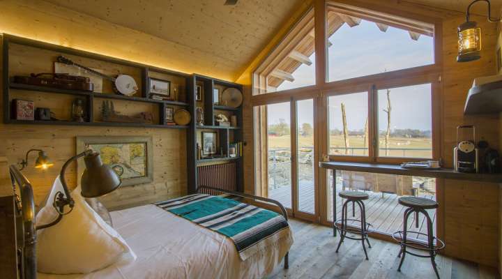 Unusual accommodation - Lodges de la Rivière de l'Ours noir