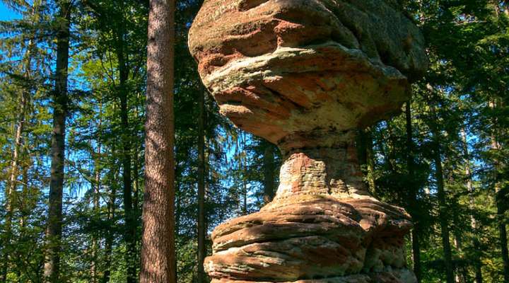 Chalice rock - Rocher du Calice