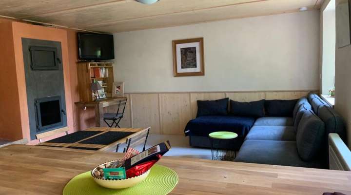 Meublé côté verre