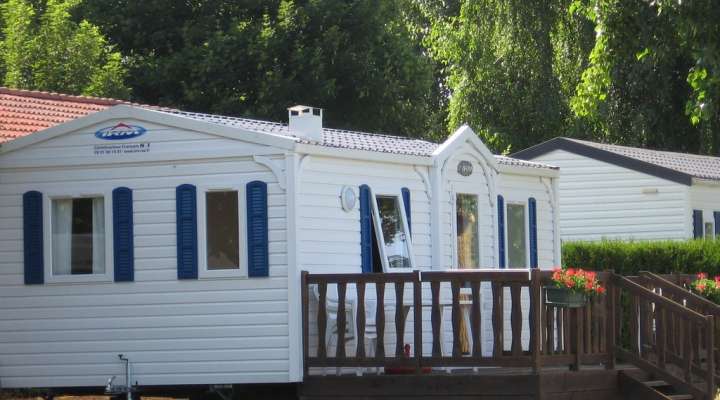 Camping de la zone de loisirs de la Tuilerie
