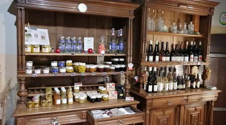 The Vic-sur-Seille Christmas counter