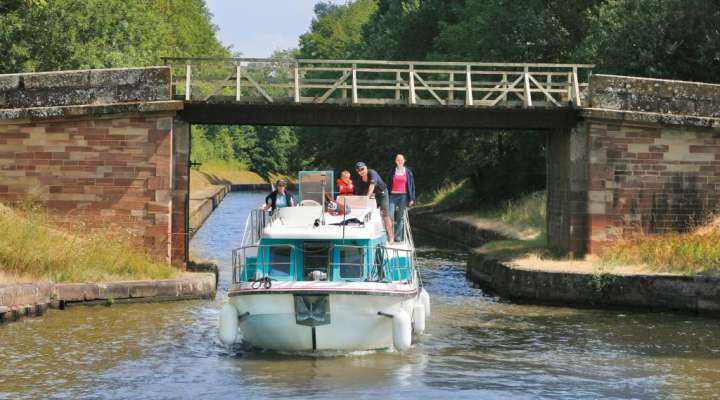 River cruise between niderviller and strasbourg