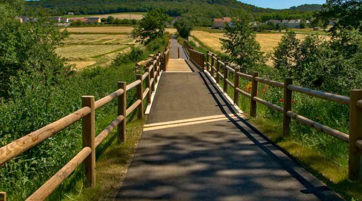 Between Bibiche and Canner