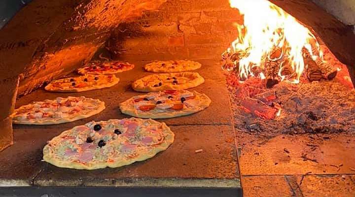 Chez Yann" village pizzeria