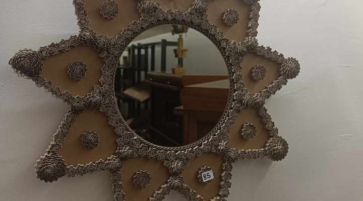 Manu'elle - decorative objects and furniture in recycled cardboard