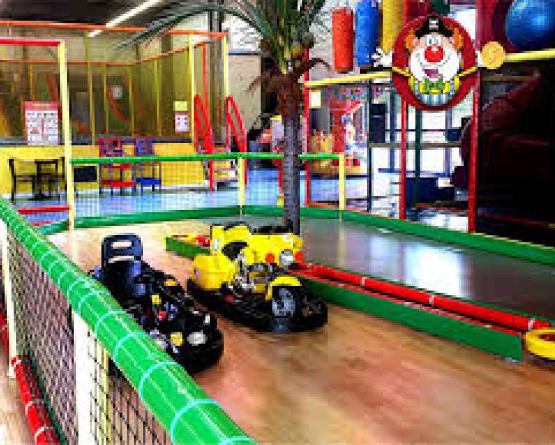 Les Acrobates Metz Augny /Facebook  Activité familiale les acrobates