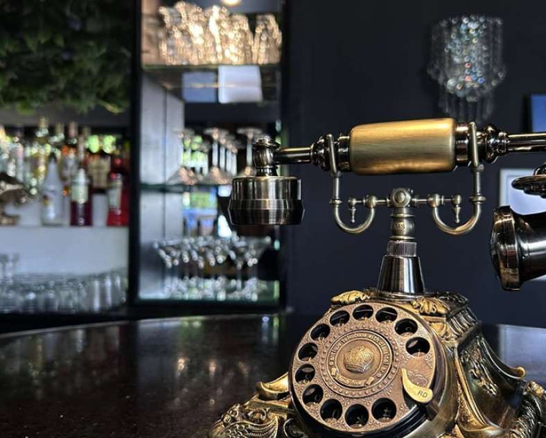 DR Amadeus Amadeus bar lounge