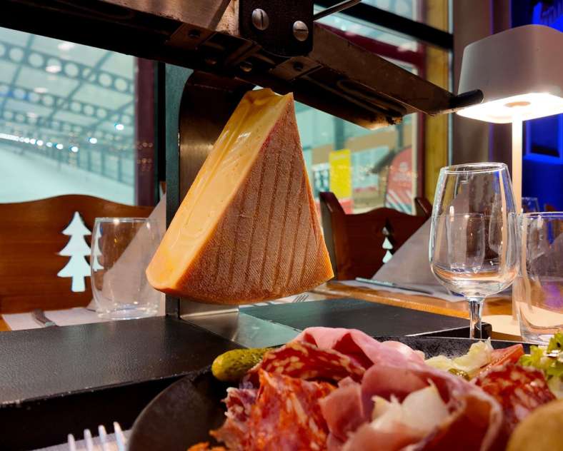 DR Snowworld Restaurant le chalet 55