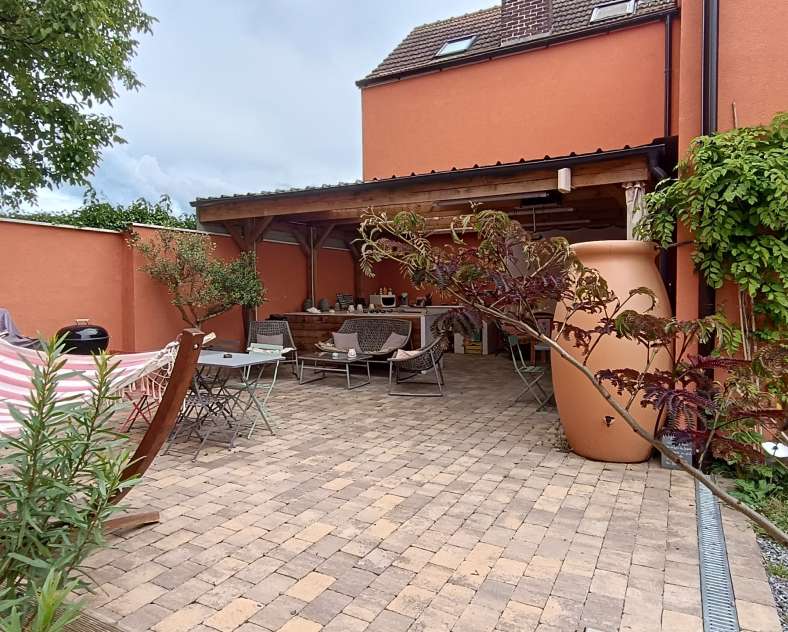 DR LA GRANGE AUX FEES La grange aux fées - Rivière