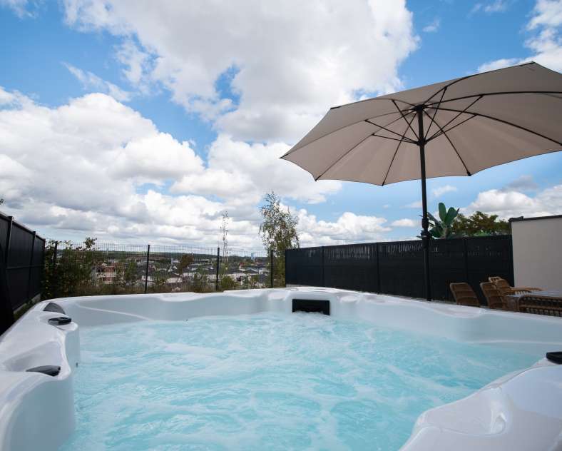 Joanna Léonard Gite La Bulle Dorée