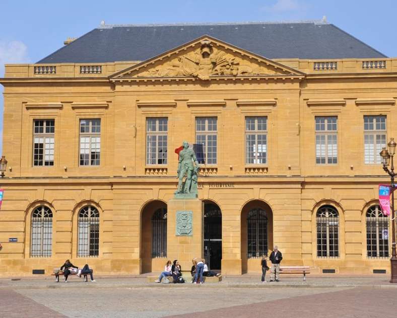 Philippe Gisselbrecht - Ville de Metz  Former Corps de Garde and current Agence Inspire Metz