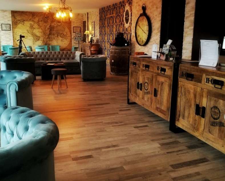 LA PORTE SECRETE Escape Game - La Porte Secrète