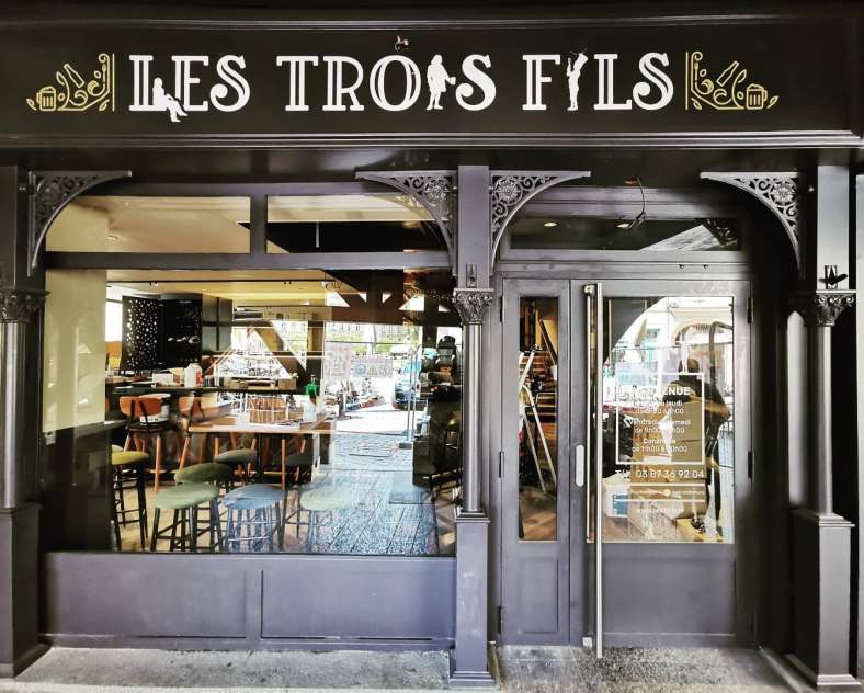 Les Trois Fils  Bar Brasserie les trois fils