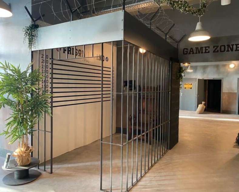 Sébastien SCHECK Prison Island Metz