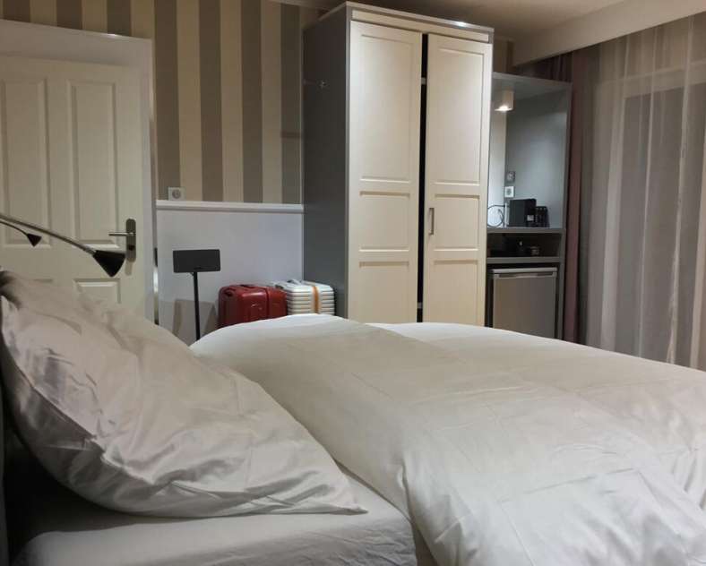 M. Tchantchou Chambre d'hôtes - Résidence des fleurs