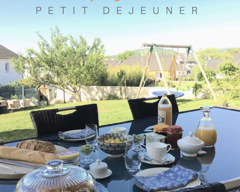 SLEEPING BIO TEA Bed and breakfast sleeping bio tea