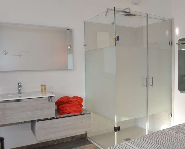 SLEEPING BIO TEA Bed and breakfast sleeping bio tea