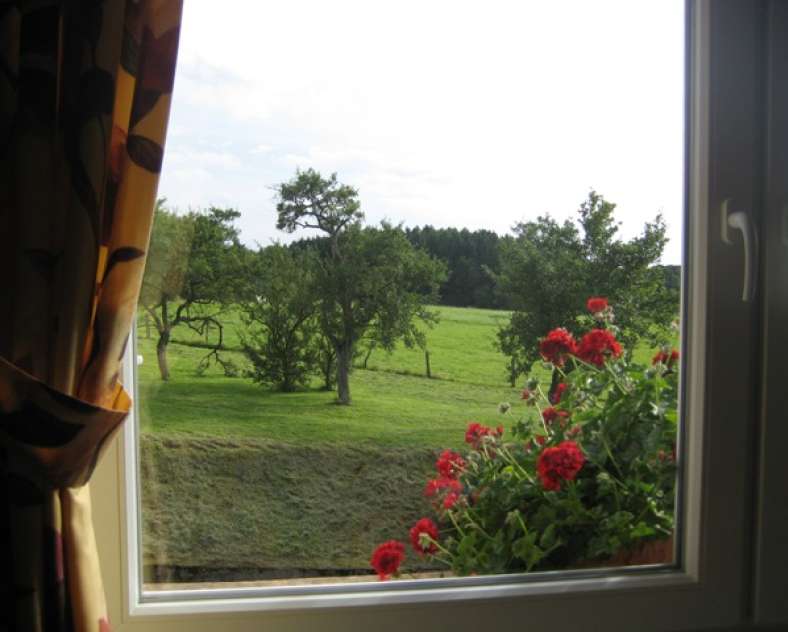 Liliane Helmstetter - Kerling-les-Sierck Chambres d'hôtes la brocante