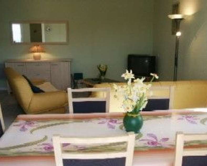 Frédéric MACHETANZ Fredgîtes - La Jonquille