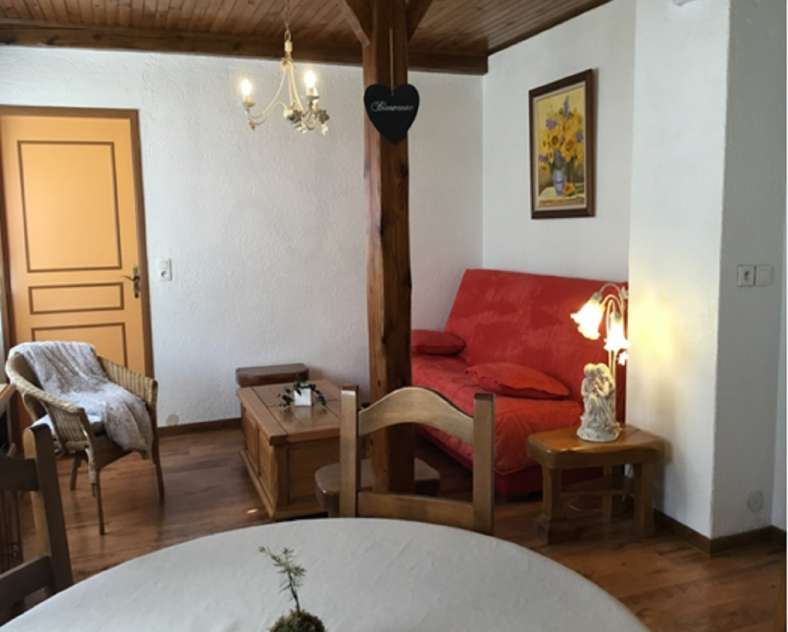 Mme BAER  Gîte de la Source