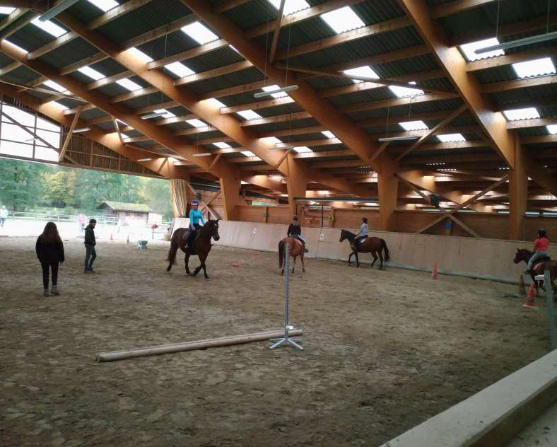 EQUESTRIAN FARM BALZANES