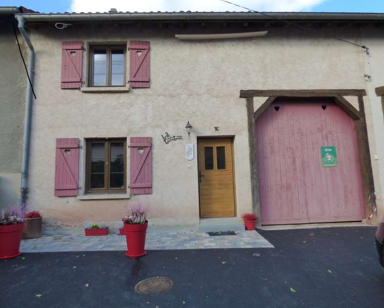 Evelyne Dubois Holiday cottage la Tonton