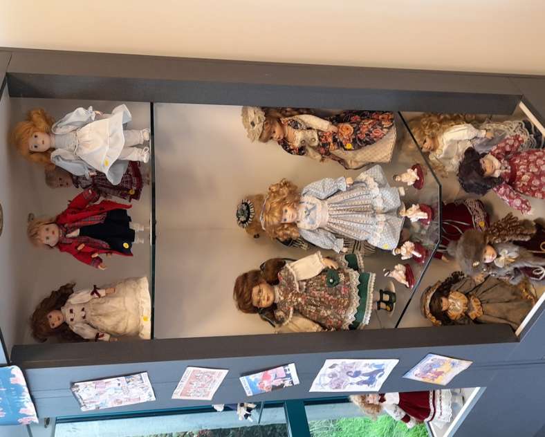 TSMS Musée des poupées - doll museum