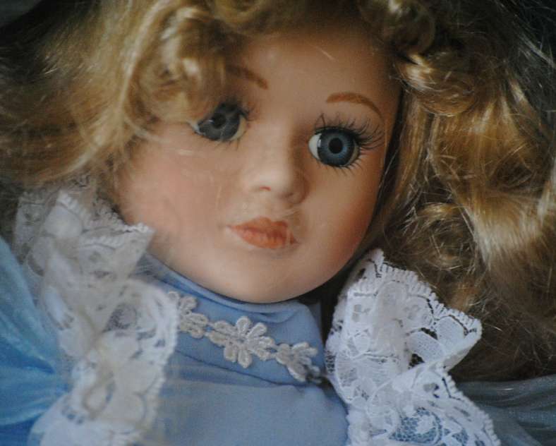 Image par SeaReeds de Pixabay Musée des poupées - doll museum