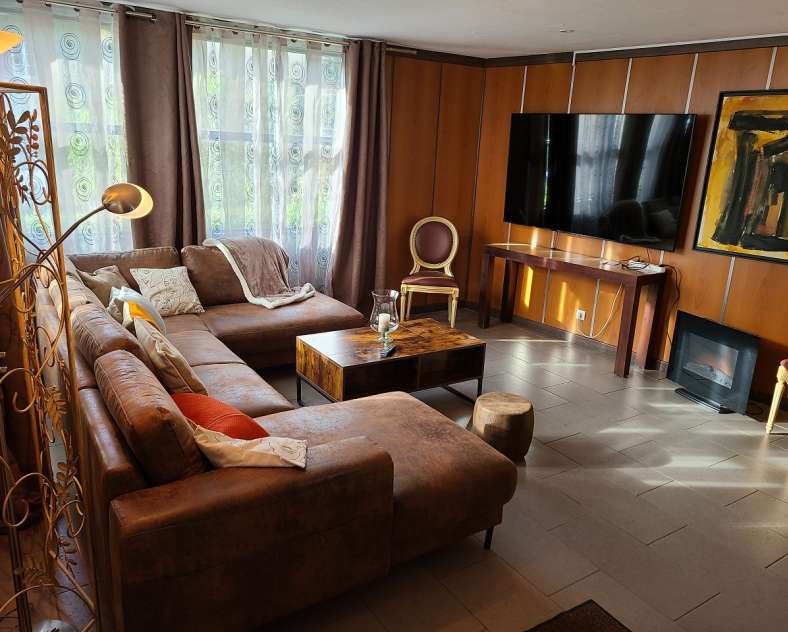 Gîte les Grands Frênes Holiday cottage for groups les grands frênes