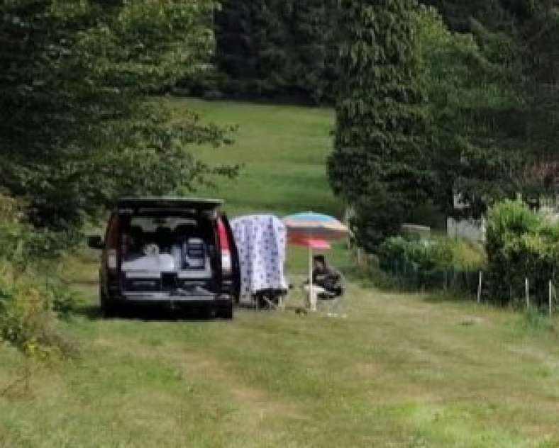 Monique Lempereur Camping chez l'habitant - pause à Vasperviller