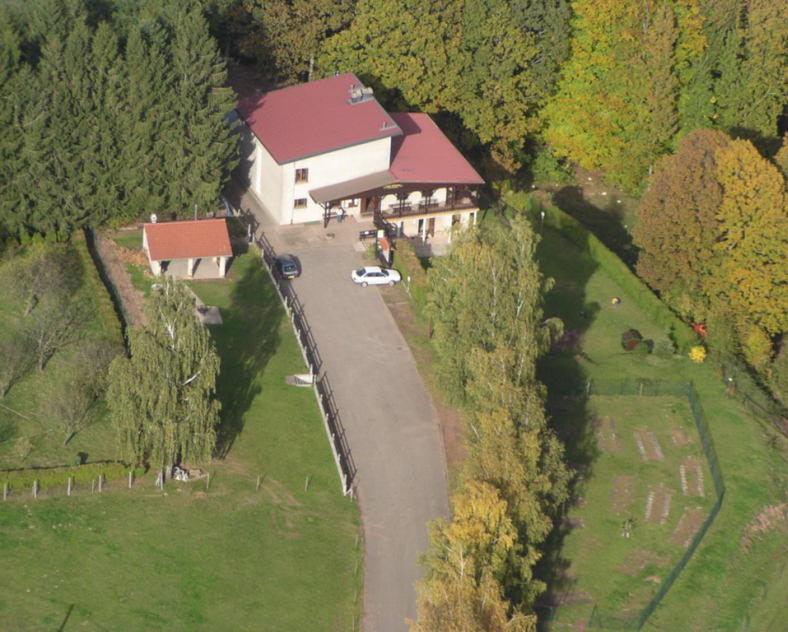 © Club Vosgien Lemberg  Refuge du club vosgien le Beerenberg