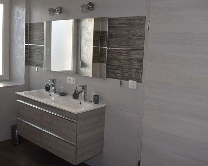 Valérie Muller  Le gîte de Maya