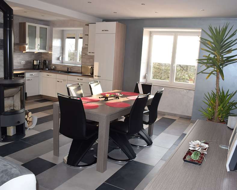 Valerie Muller  Le gîte de Maya