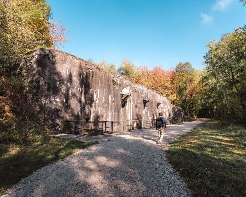 Lezbroz  Sentier d'excellence 5 - autour des blocs de combats du simserhof