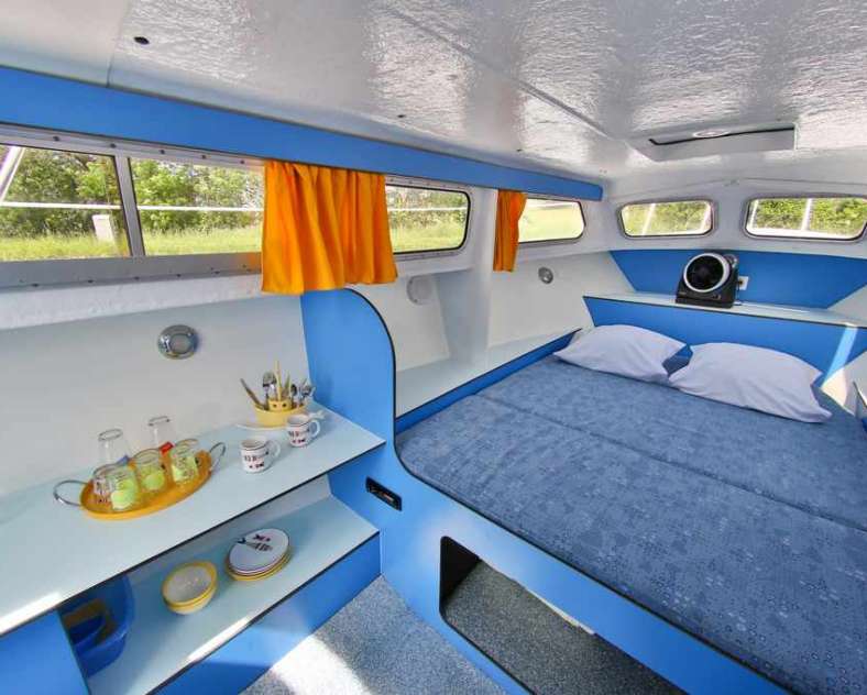 Navig France Gîte insolite Bateau Pays du sanon