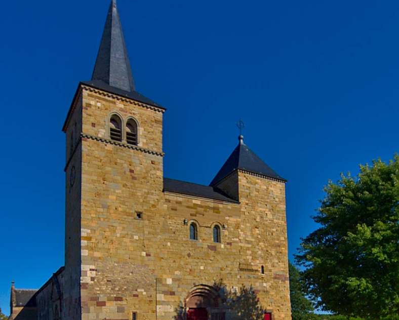 Emmanuel Stourm 2020
Licence Open Data  Église collégiale Saint-Leger