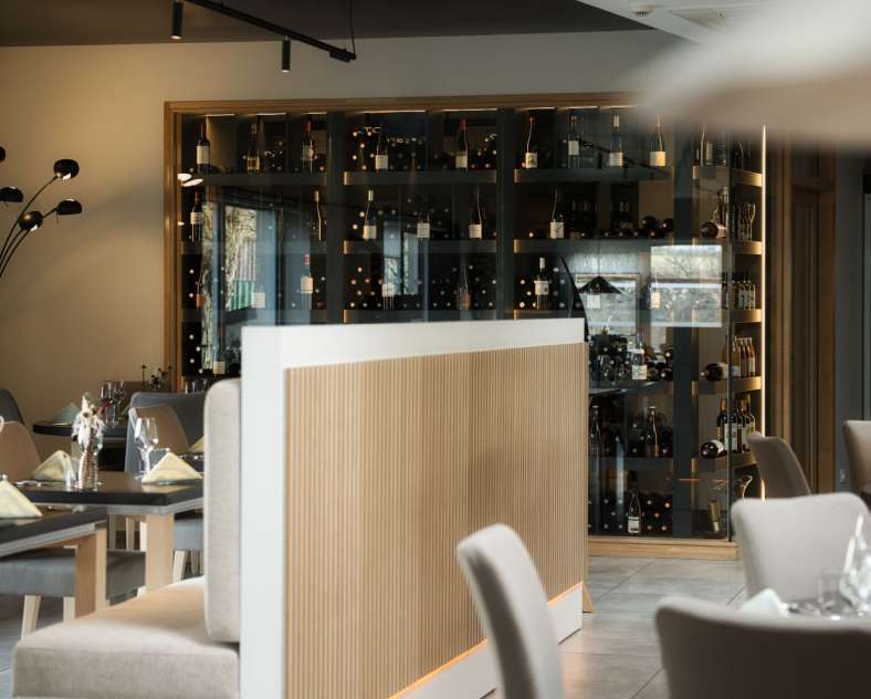 @BlackmountainProd  Restaurant À la 12