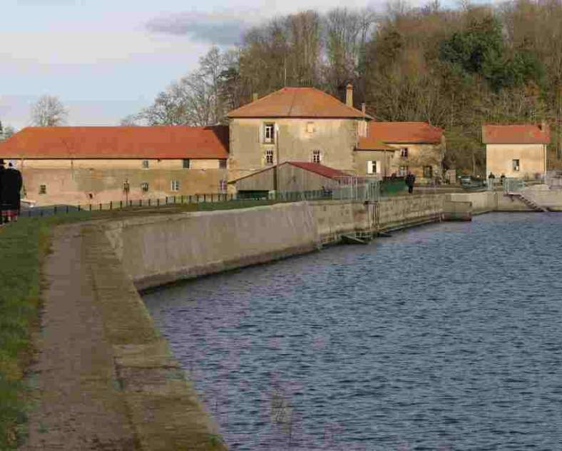 DOMAINE DE LINDRE