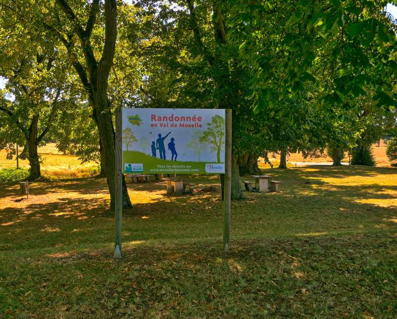 Emmanuel Stourm 2020
Licence Open Data  The land of Gorze