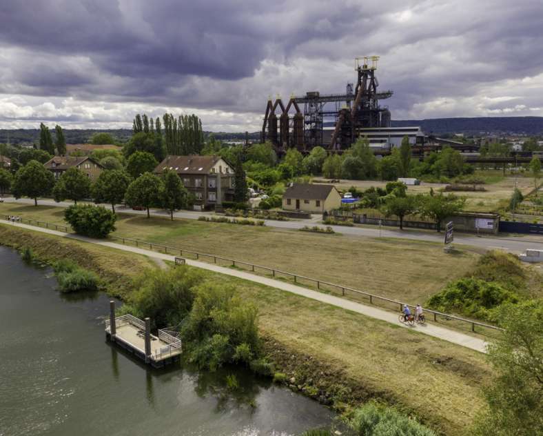 LA VOIE BLEUE CYCLE ROUTE - THIONVILLE - METZ