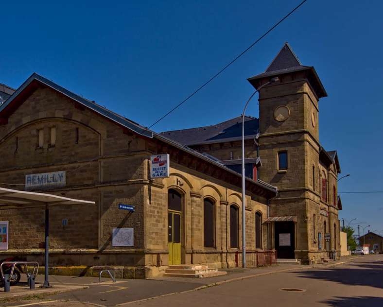 Emmanuel Stourm 2021  Les jolis fous