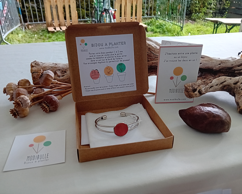 Maude Mangeot - Modibulle Modibulle - plant jewelry